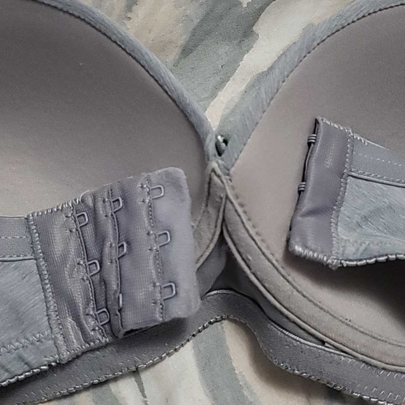 Bra - Picture 2 of 3